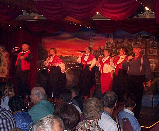 Amsterdam-souper folklorique-1.jpg - 59.88 K