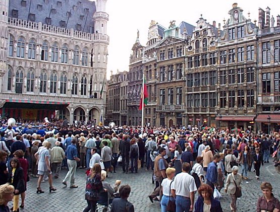 Bruxelles-La Grand'Place-Fete du patrimoine-2.jpg - 96.69 K