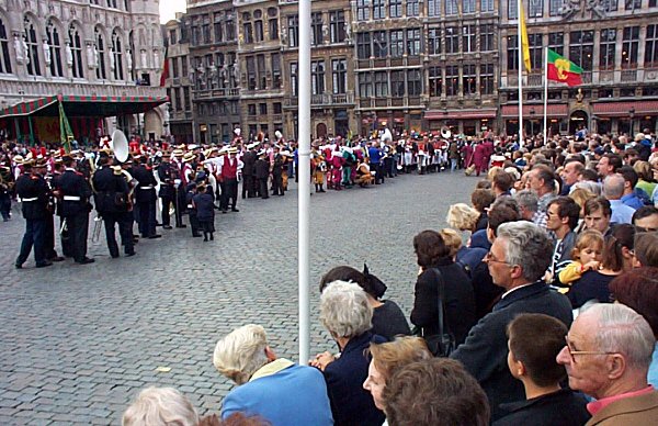 Bruxelles-La Grand'Place-Fete du patrimoine-1.jpg - 93.54 K