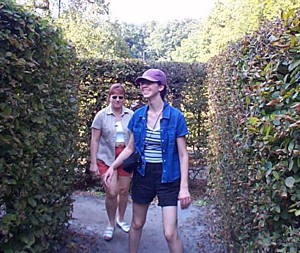 Groningen-Demeure Menkemaborg Uithuizen-dans le labyrinthe.jpg - 69.58 K