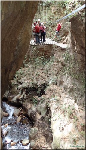 Canyon Canopy (Hacienda Guachipelin)