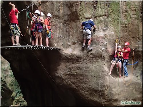 Canyon Canopy (Hacienda Guachipelin)