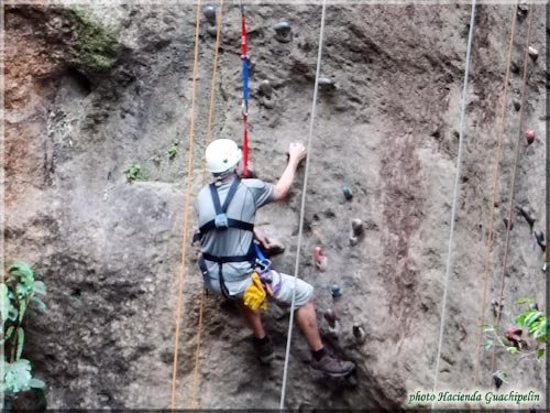 Canyon Canopy (Hacienda Guachipelin)