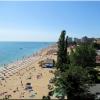 Une plage très achalandée