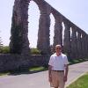 Ruines d'un ancien aqueduc romain 